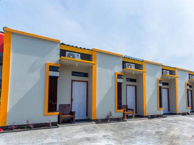 Griya Annisa Hotel Tegal  Luaran gambar